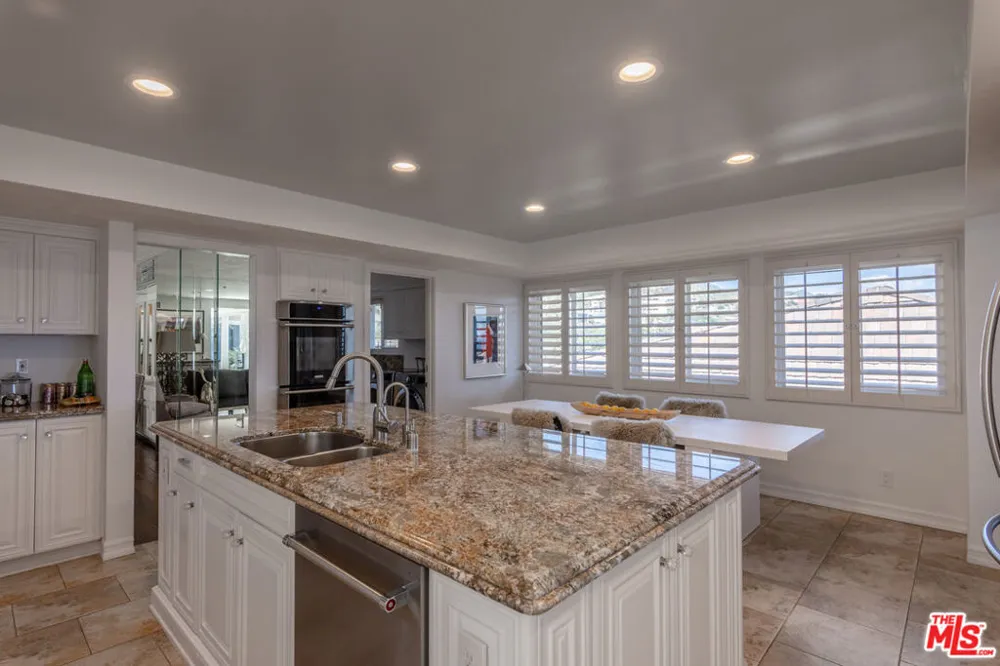 24624 Blue Dane Lane Malibu, CA 90265