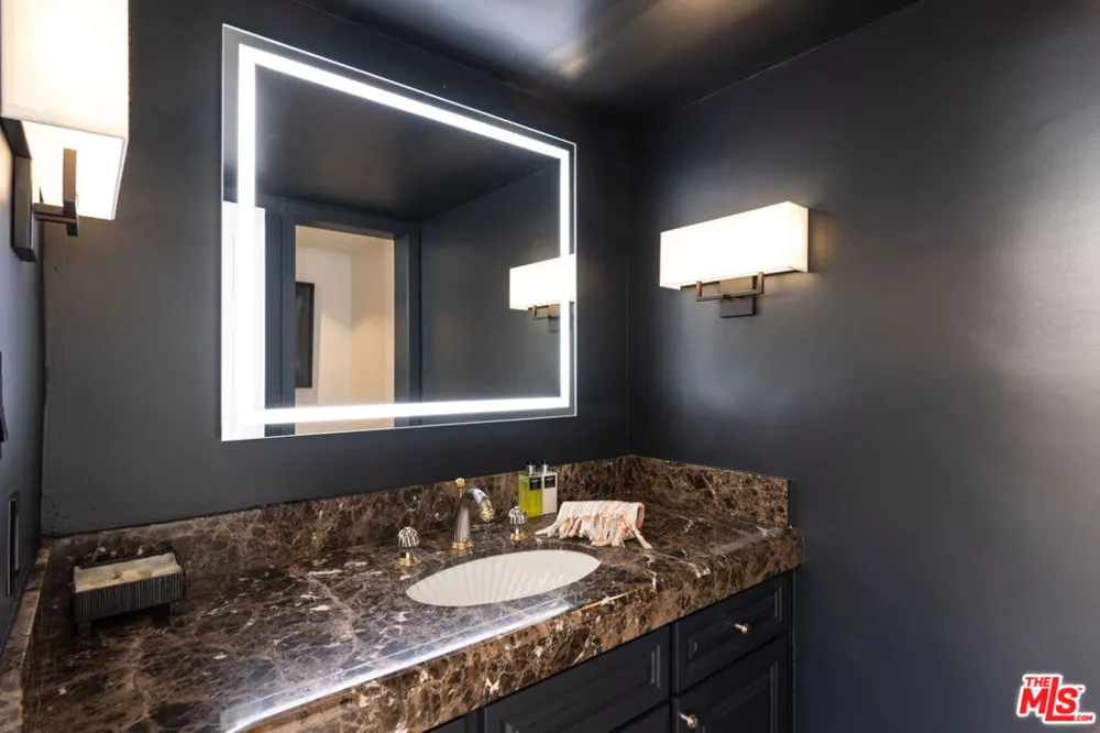 24624 Blue Dane Lane Malibu, CA 90265