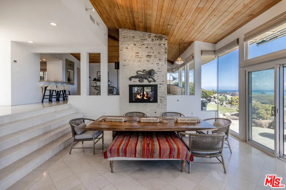 24624 Blue Dane Lane Malibu, CA 90265