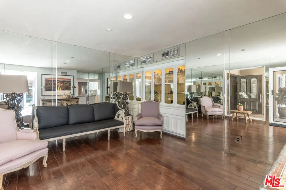 24624 Blue Dane Lane Malibu, CA 90265