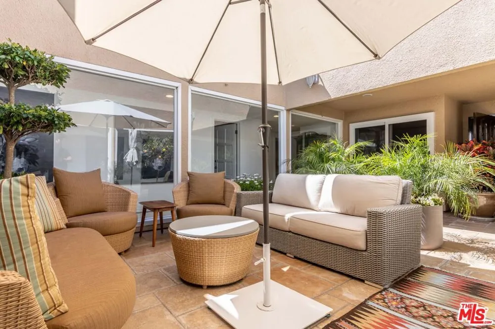 24624 Blue Dane Lane Malibu, CA 90265