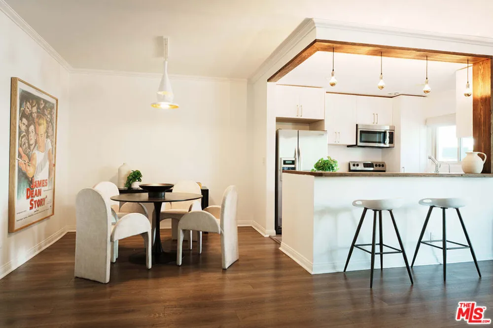 1110 Hacienda Place #207 West Hollywood, CA 90069