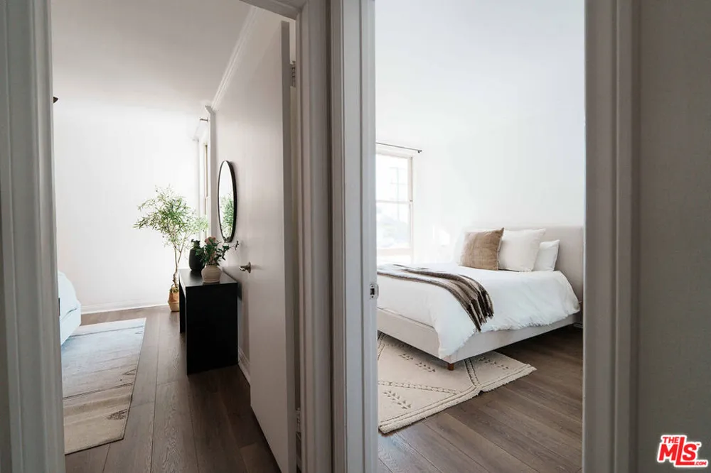1110 Hacienda Place #207 West Hollywood, CA 90069