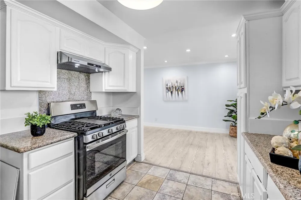 3426 S Hedgerow West Covina, CA 91792