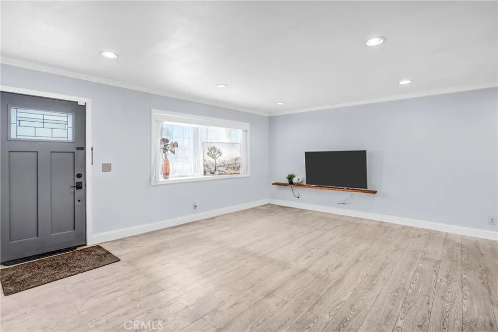3426 S Hedgerow West Covina, CA 91792