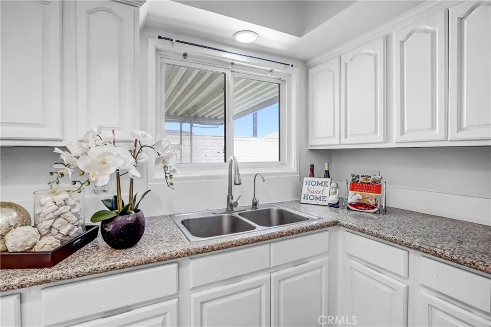 3426 S Hedgerow West Covina, CA 91792