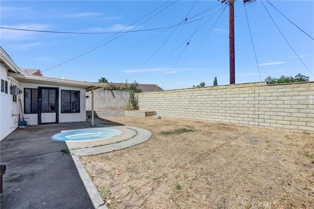3426 S Hedgerow West Covina, CA 91792