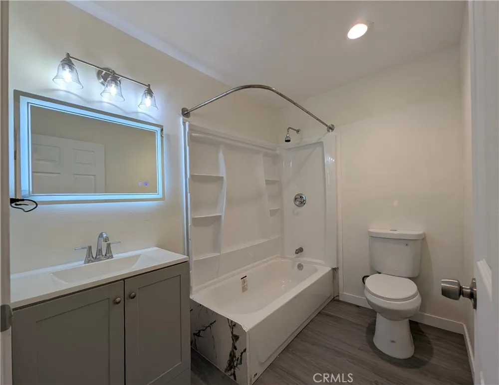 1575 Munson Avenue #1/2 Los Angeles, CA 90042