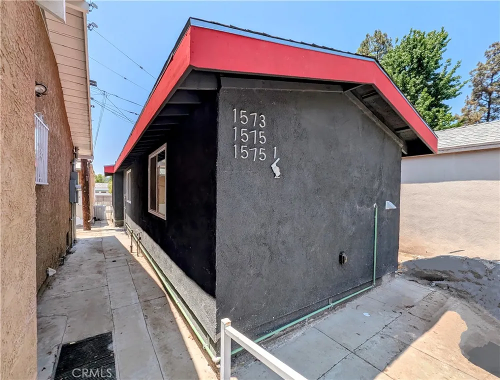 1575 Munson Avenue #1/2 Los Angeles, CA 90042