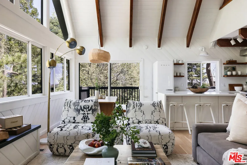 26270 Augusta Drive Lake Arrowhead, CA 92352