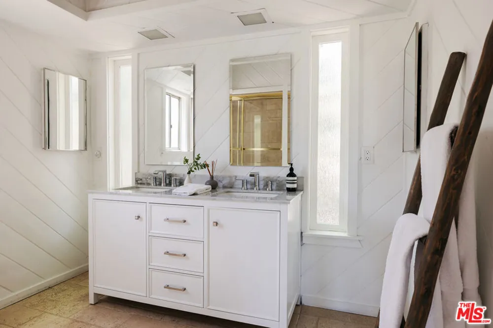 26270 Augusta Drive Lake Arrowhead, CA 92352