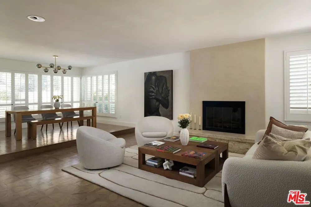4729 Hermano Drive Tarzana, CA 91356