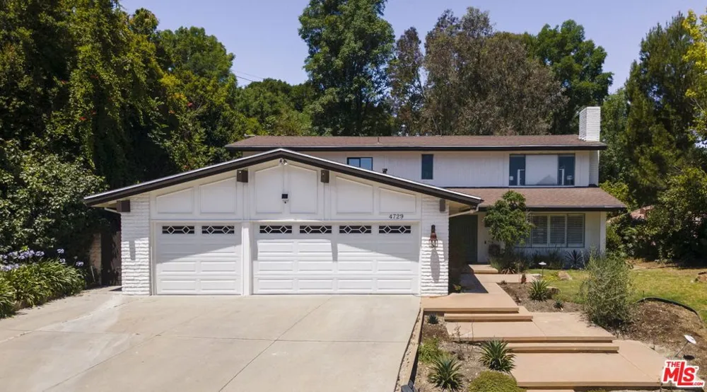 4729 Hermano Drive Tarzana, CA 91356