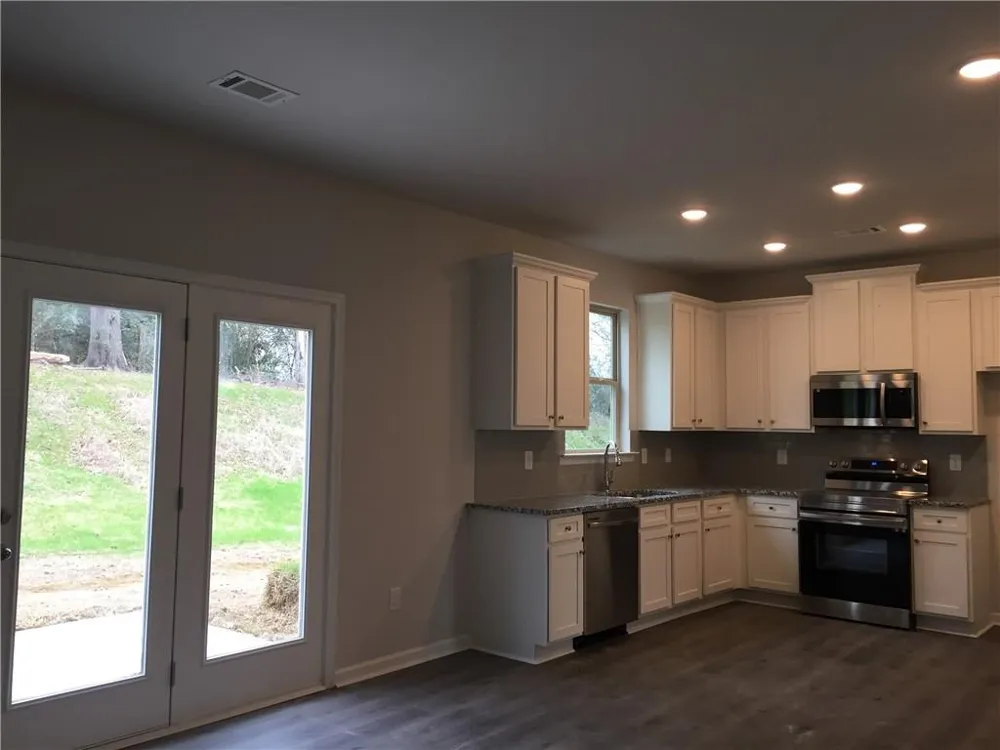 518 Mcginnis Circle Calhoun, GA 30701