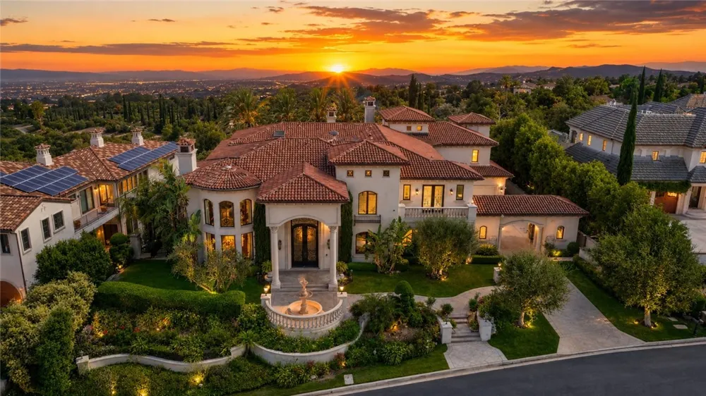 2465 Collinas Chino Hills, CA 91709