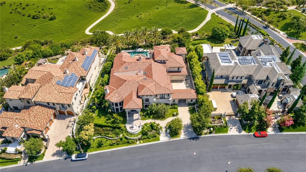 2465 Collinas Chino Hills, CA 91709