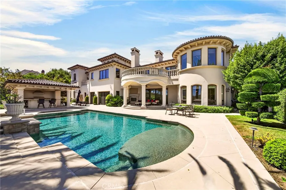 2465 Collinas Chino Hills, CA 91709
