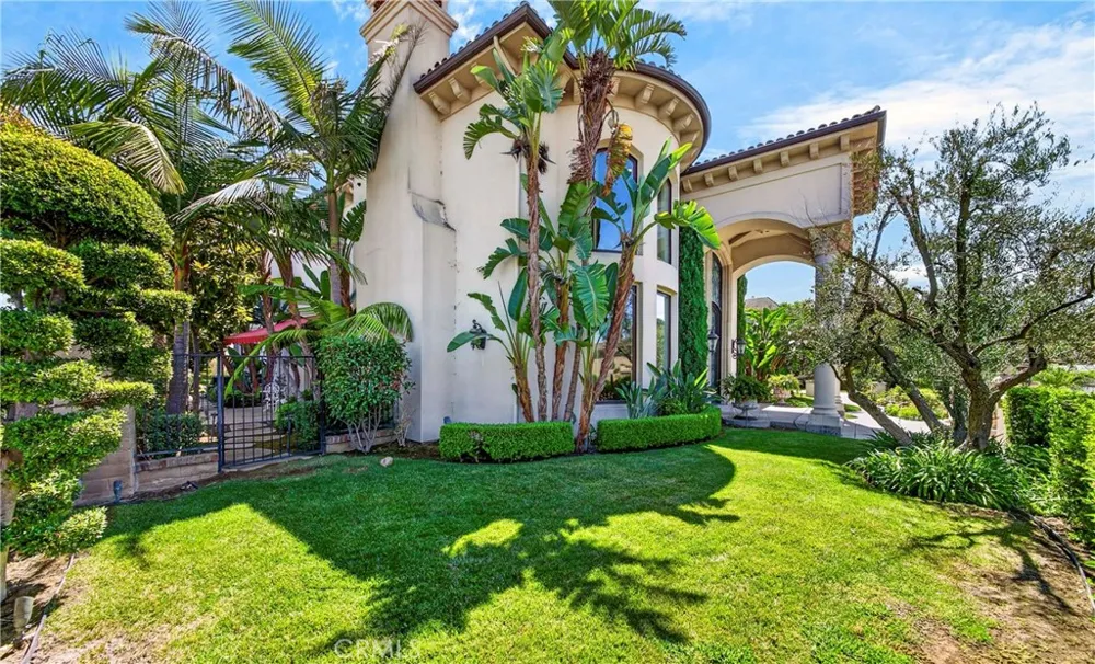 2465 Collinas Chino Hills, CA 91709