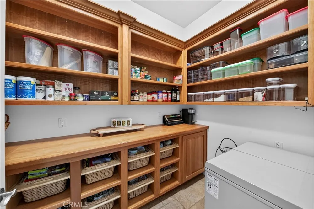 2465 Collinas Chino Hills, CA 91709