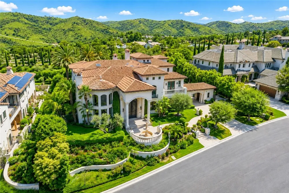 2465 Collinas Chino Hills, CA 91709