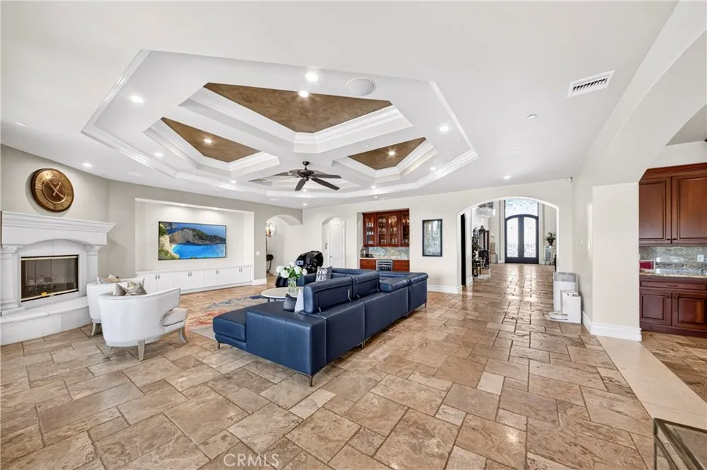 2465 Collinas Chino Hills, CA 91709