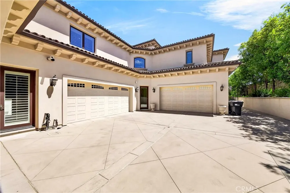 2465 Collinas Chino Hills, CA 91709