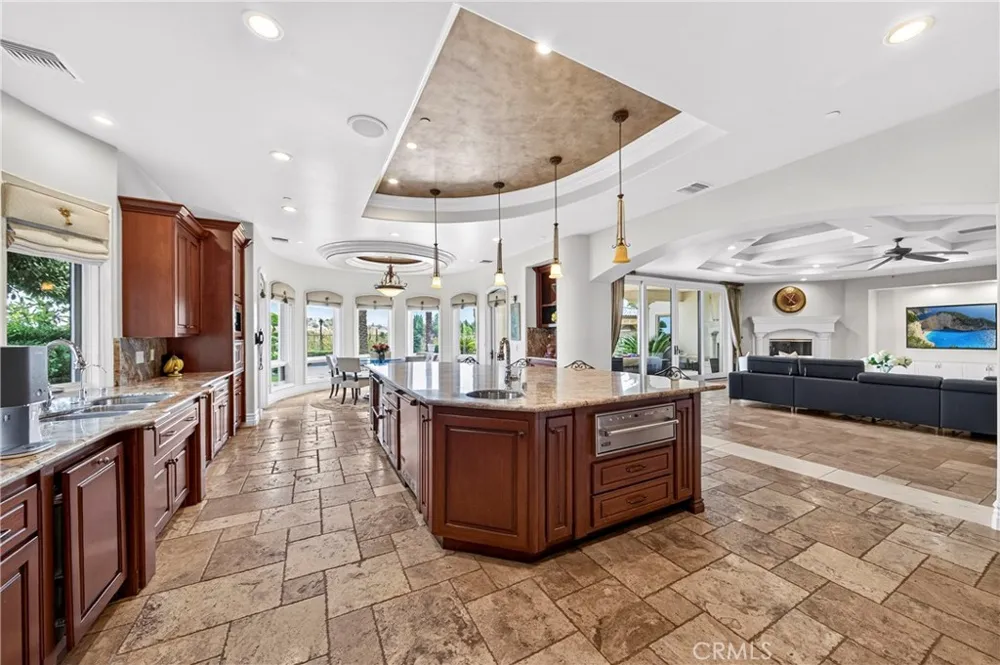 2465 Collinas Chino Hills, CA 91709