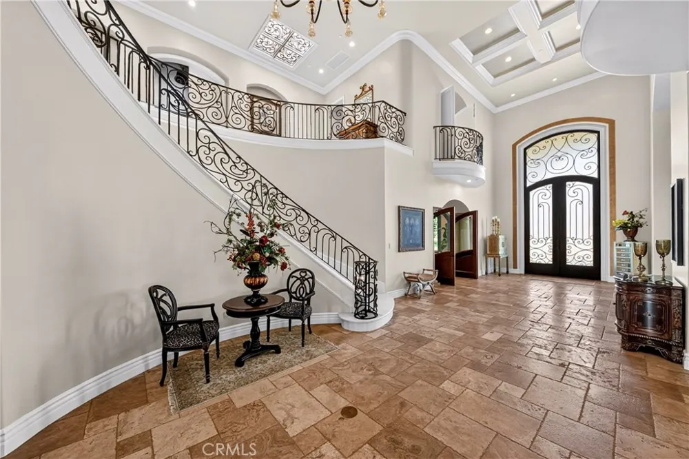 2465 Collinas Chino Hills, CA 91709