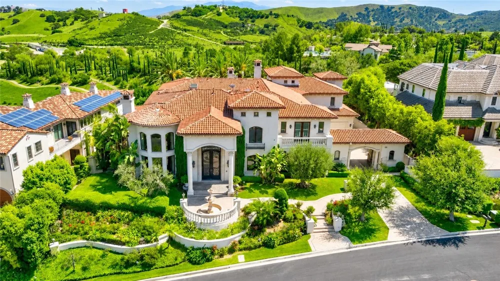 2465 Collinas Chino Hills, CA 91709