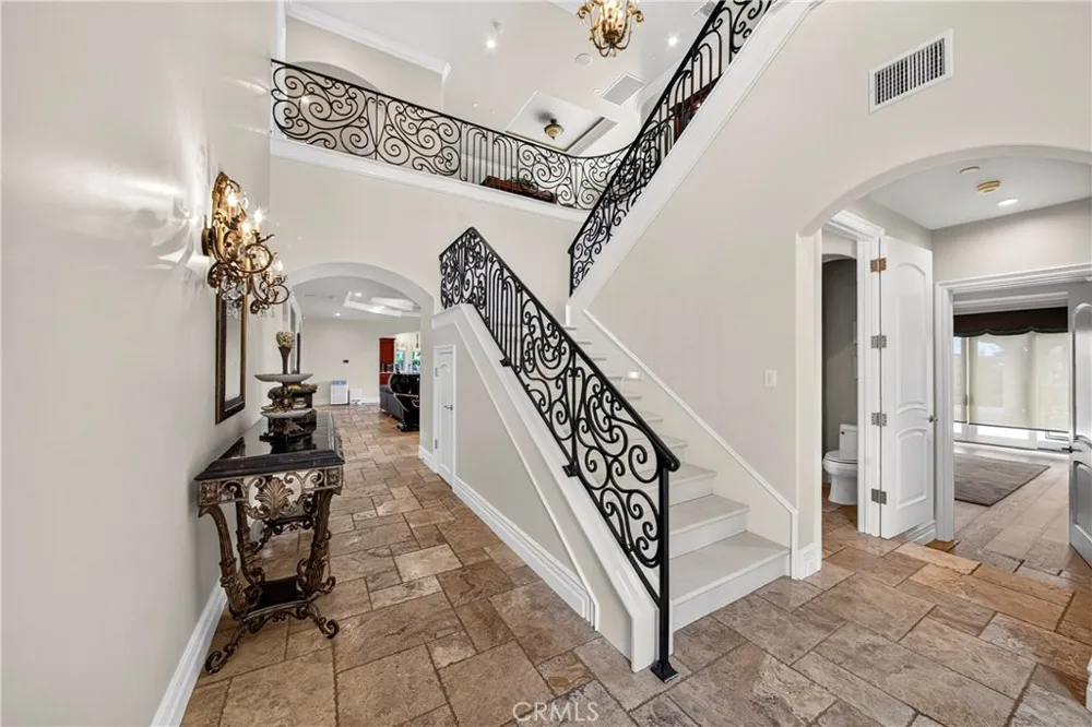2465 Collinas Chino Hills, CA 91709