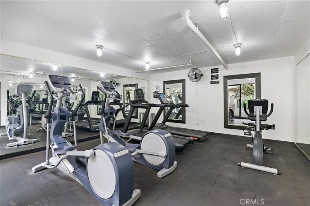 750 Kings Road #111 West Hollywood, CA 90069