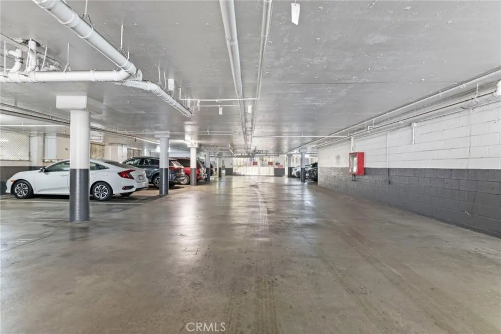 750 Kings Road #111 West Hollywood, CA 90069