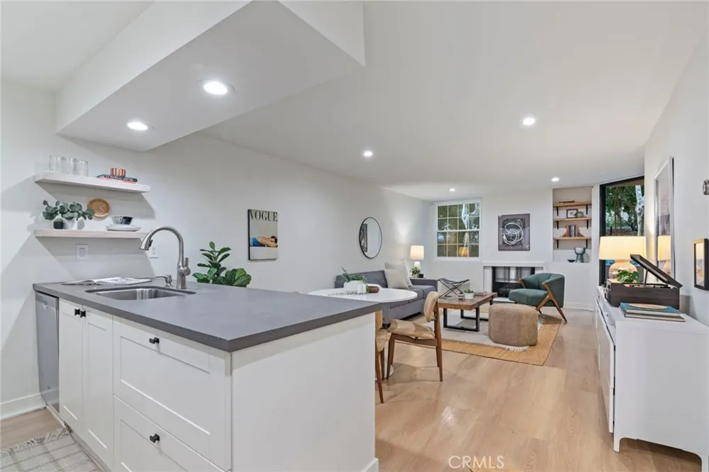 750 Kings Road #111 West Hollywood, CA 90069