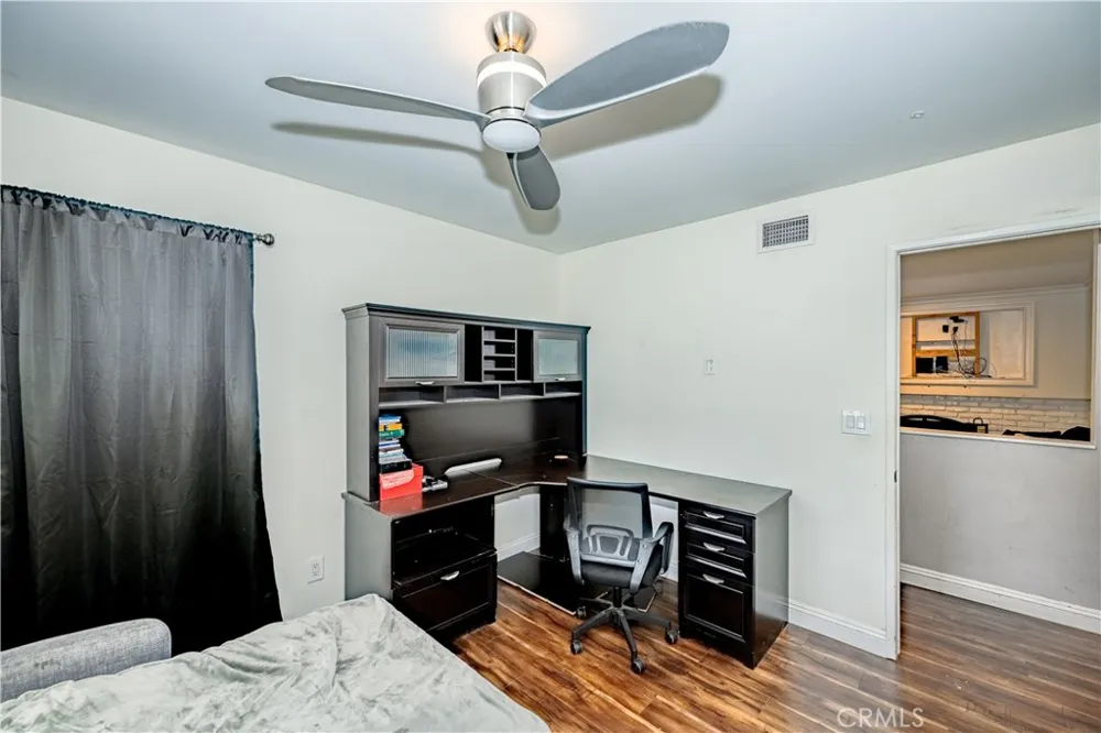 20263 Lakemore Drive Canyon Country, CA 91351