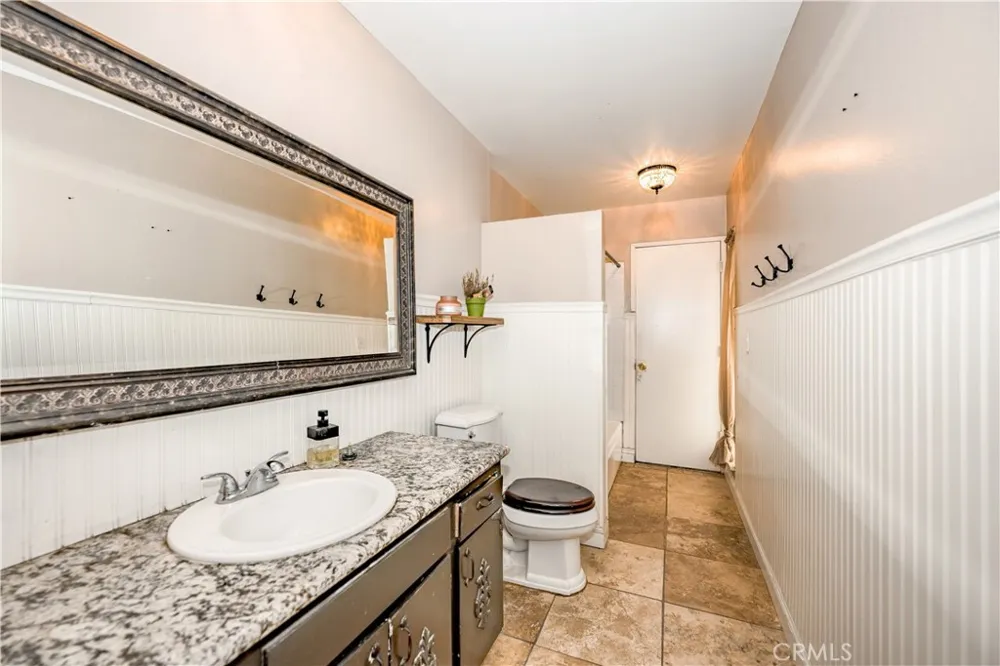 20263 Lakemore Drive Canyon Country, CA 91351