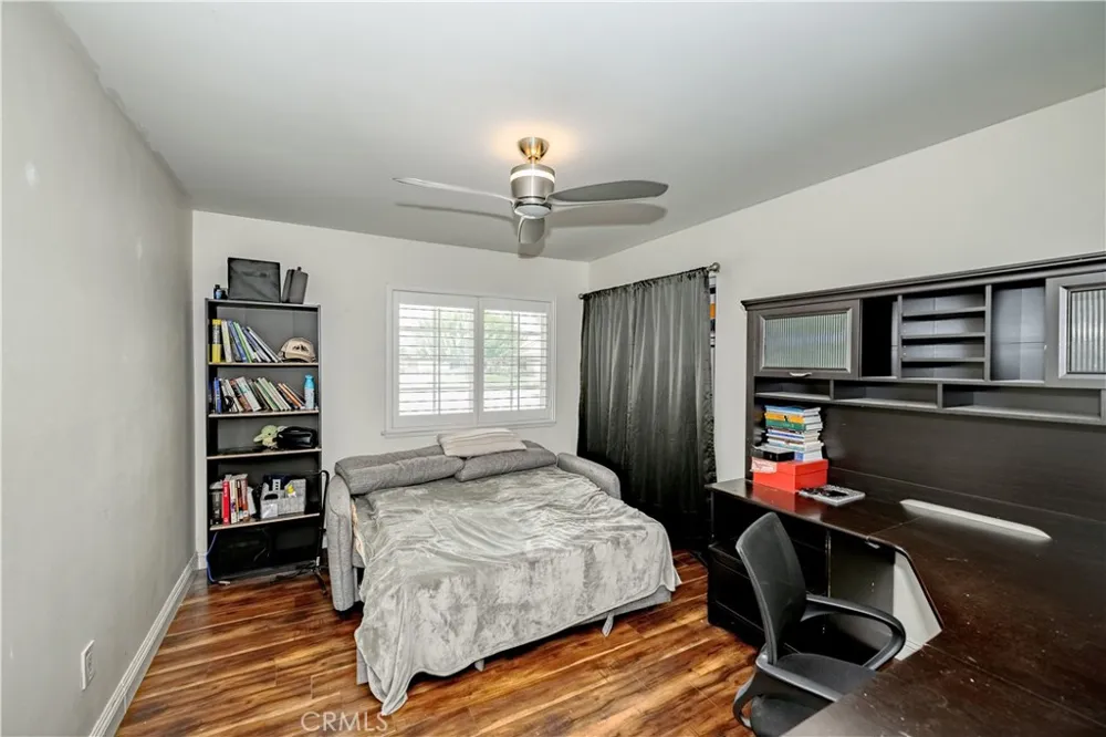 20263 Lakemore Drive Canyon Country, CA 91351