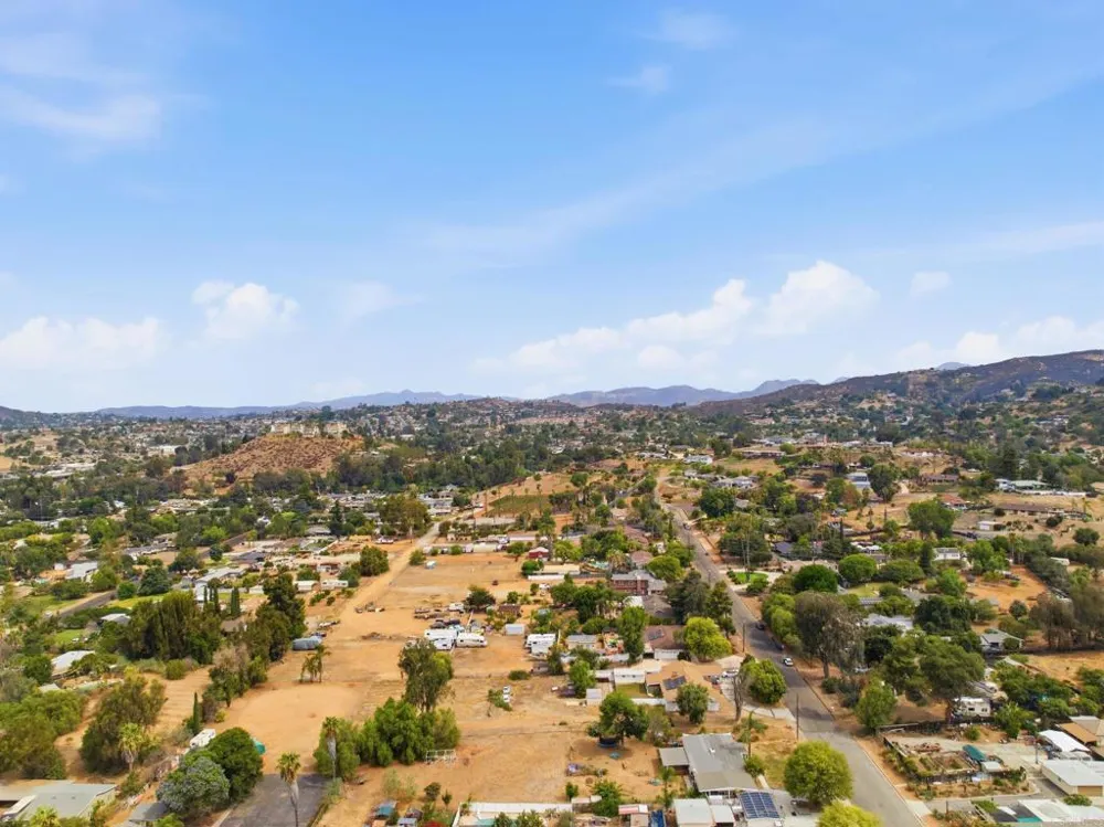 646 El Rancho Dr El Cajon, CA 92019