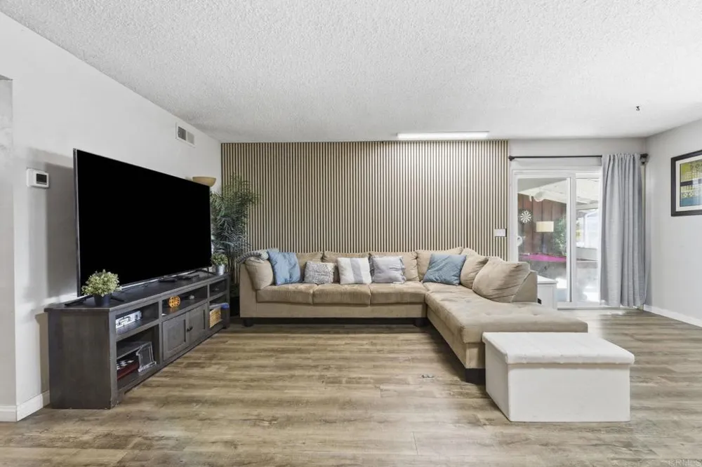 646 El Rancho Dr El Cajon, CA 92019