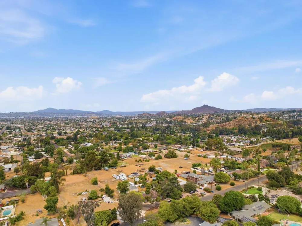 646 El Rancho Dr El Cajon, CA 92019