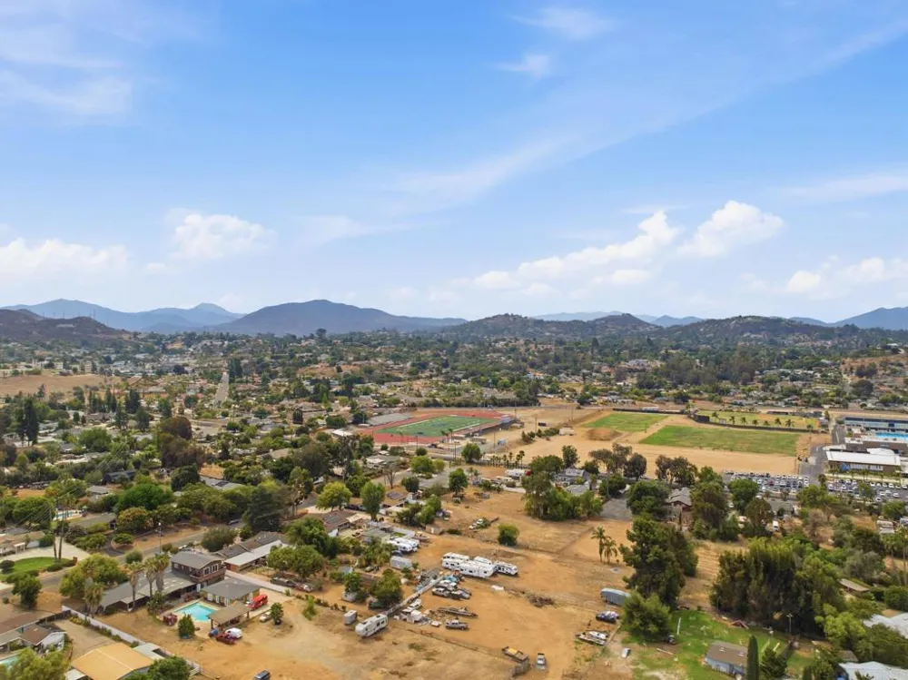 646 El Rancho Dr El Cajon, CA 92019