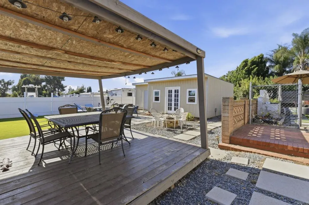 646 El Rancho Dr El Cajon, CA 92019