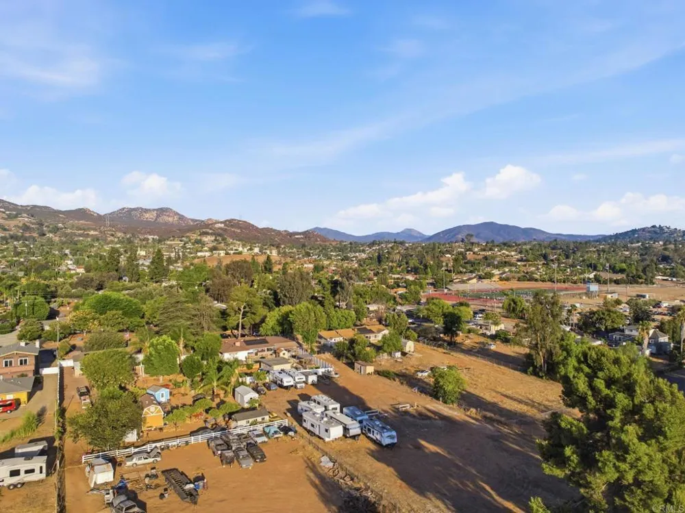 646 El Rancho Dr El Cajon, CA 92019