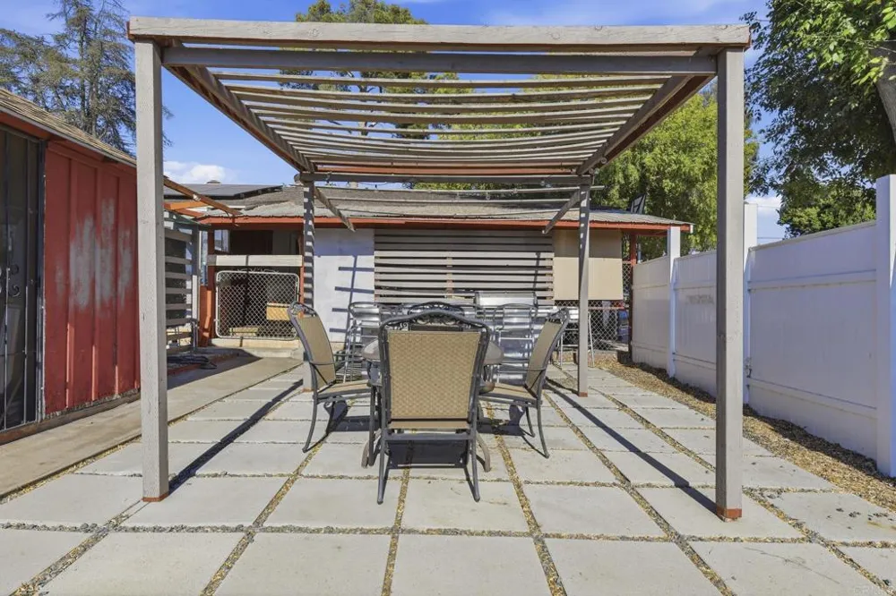 646 El Rancho Dr El Cajon, CA 92019
