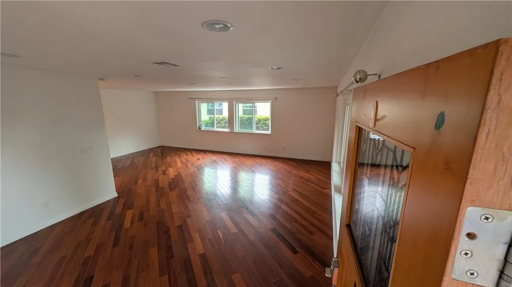 872 Lucile Avenue #A Silver Lake, CA 90026