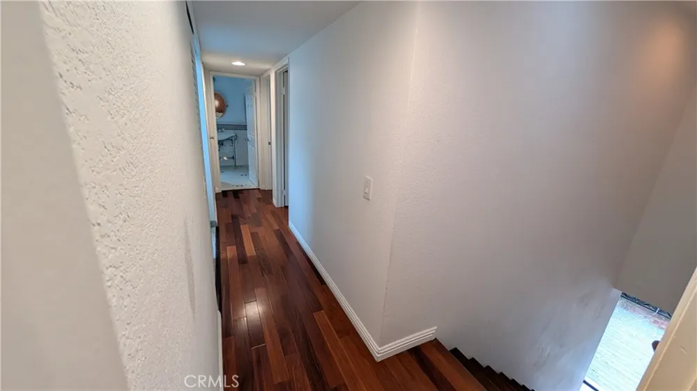 872 Lucile Avenue #A Silver Lake, CA 90026