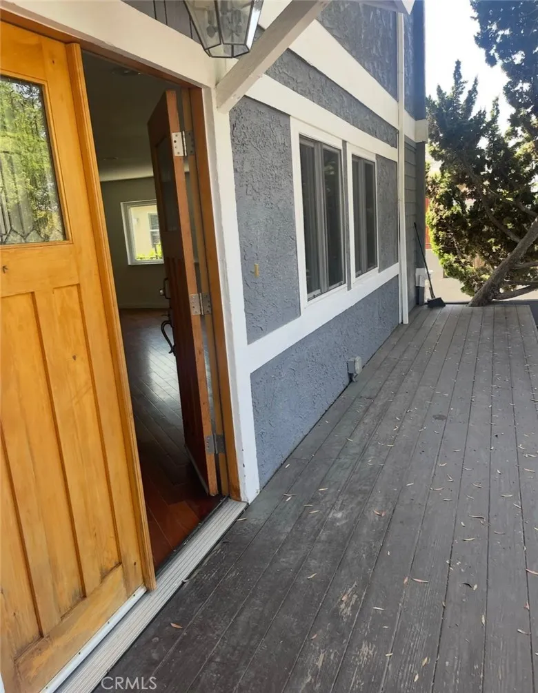 872 Lucile Avenue #A Silver Lake, CA 90026