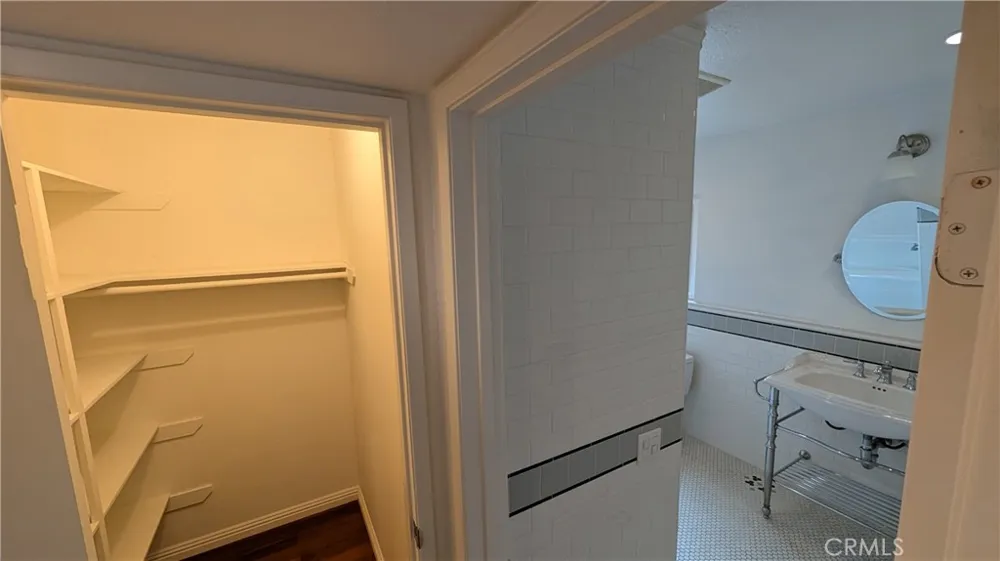 872 Lucile Avenue #A Silver Lake, CA 90026