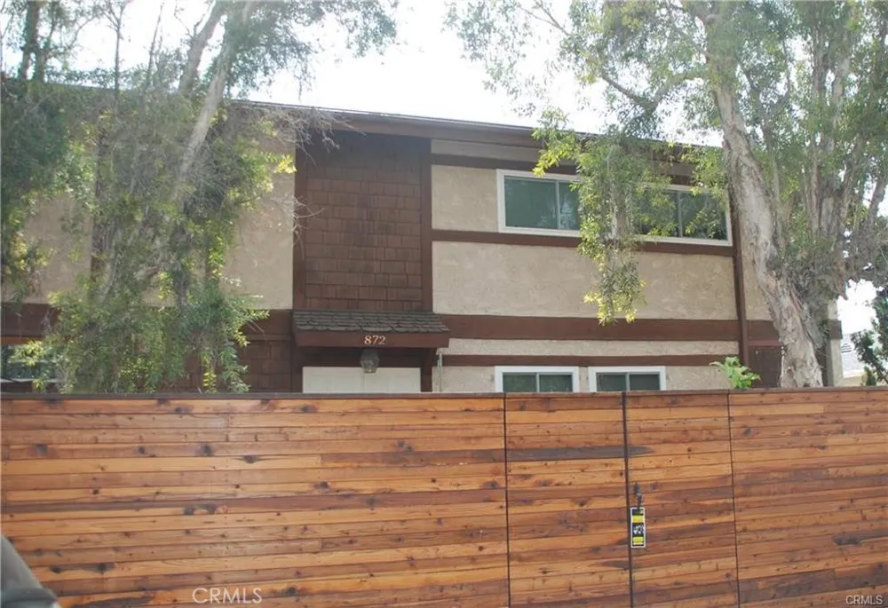 872 Lucile Avenue #A Silver Lake, CA 90026