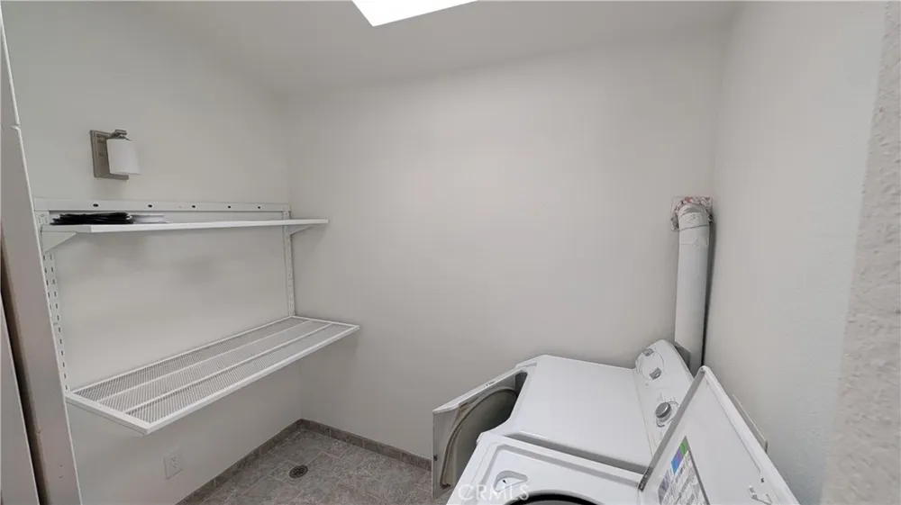 872 Lucile Avenue #A Silver Lake, CA 90026