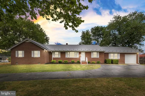 8267 KINGS HIGHWAY
